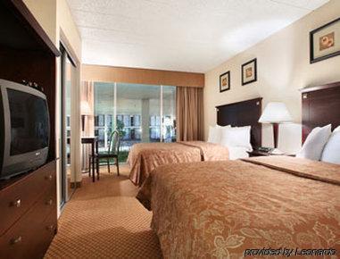 Hotel Ramada Moline East Moline Zimmer foto