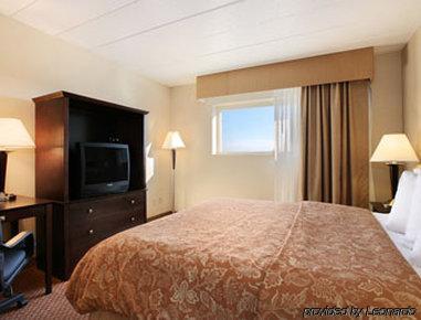 Hotel Ramada Moline East Moline Zimmer foto
