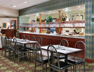 Hotel Ramada Moline East Moline Restaurant foto